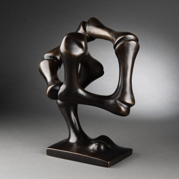 Brass Abstract Sculpture – A Timeless Expression of Art