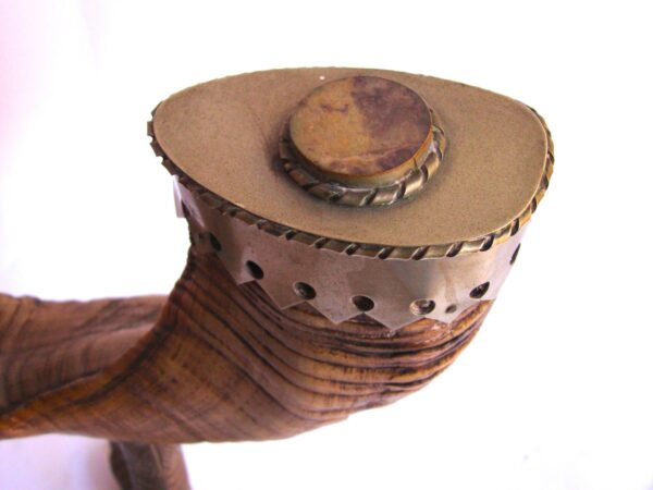 Timeless Elegance: Handcrafted Horn Decor Sculpture