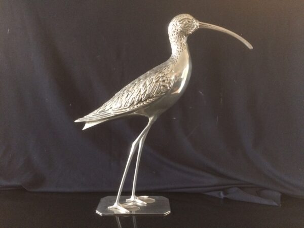 Flight of Elegance: Handcrafted Brass Bird Sculpture