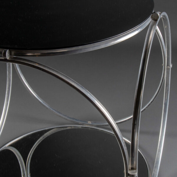 Modern Metal Rod Table – A Fusion of Strength & Elegance
