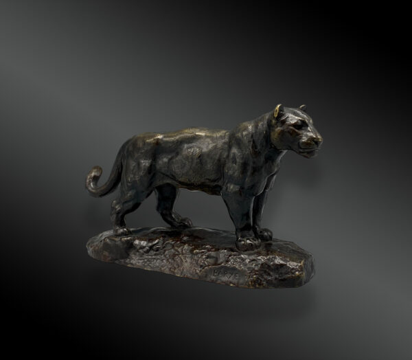 Majestic Brass Lion Sculpture – A Symbol of Strength and Power