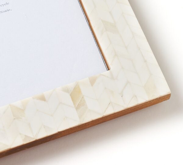 Bone Inlay Dual-Door Photo Frame – A Timeless Keepsake